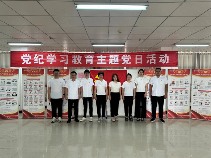 正面合影，少曉皓媛無黨徽_副本.jpg